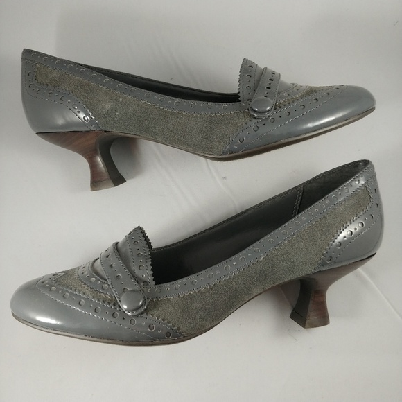 Etienne Aigner Kitten Heeled Oxford Shoe NWOT Size 6 Gray - Picture 3 of 6